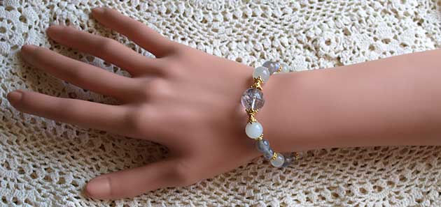 �p���[�X�g�[���u���X���b�g