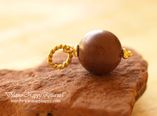 �p���[�X�g�[���l�b�N���X