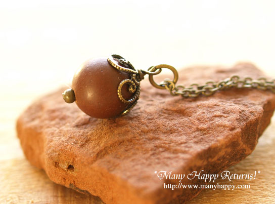 �p���[�X�g�[���l�b�N���X