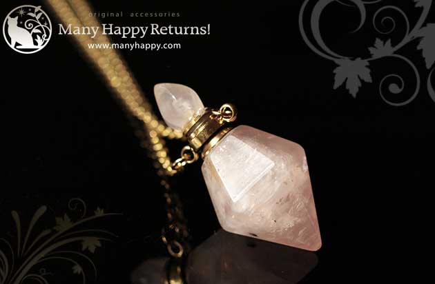 �p���[�X�g�[���l�b�N���X