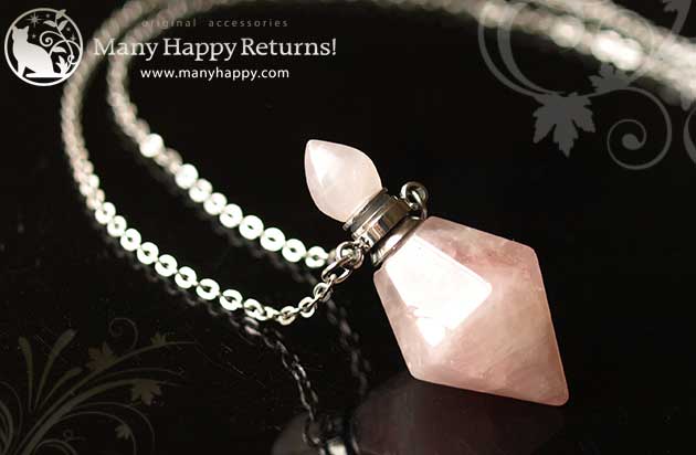 �p���[�X�g�[���l�b�N���X