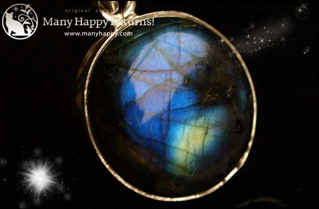 �p���[�X�g�[���y���_���g�g�b�v