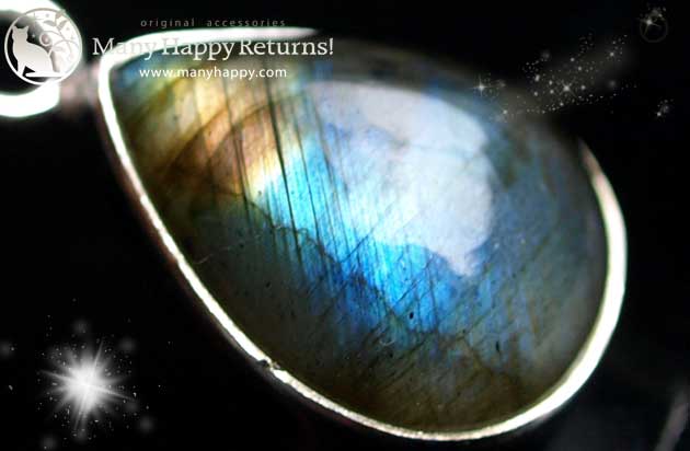 �p���[�X�g�[���y���_���g�g�b�v