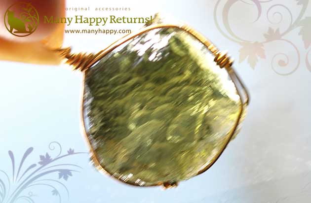 �p���[�X�g�[���y���_���g�g�b�v