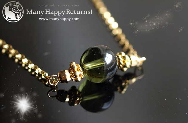 �p���[�X�g�[���l�b�N���X