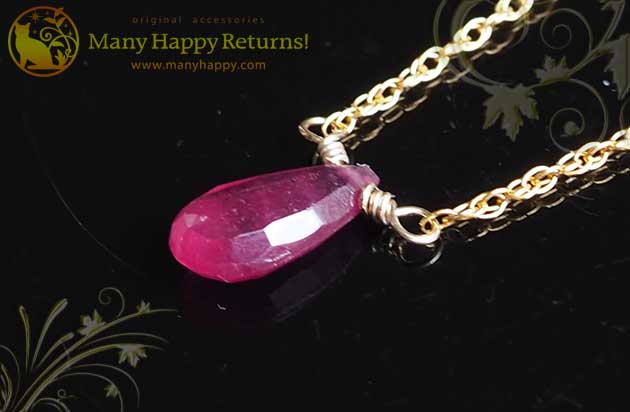 �p���[�X�g�[���l�b�N���X