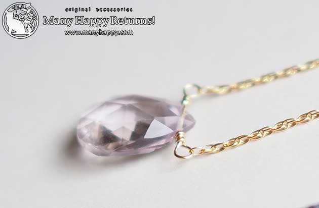 �p���[�X�g�[���l�b�N���X