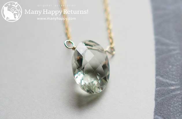 �p���[�X�g�[���l�b�N���X