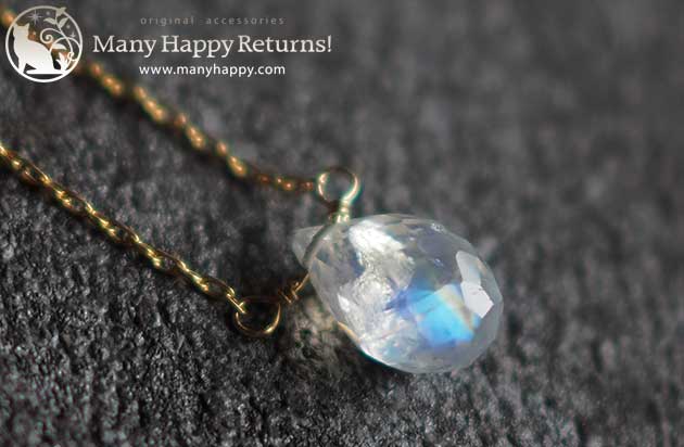 �p���[�X�g�[���l�b�N���X