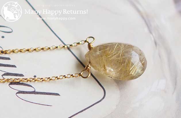 �p���[�X�g�[���l�b�N���X