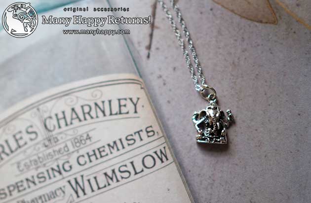 �p���[�X�g�[���y���_���g�g�b�v