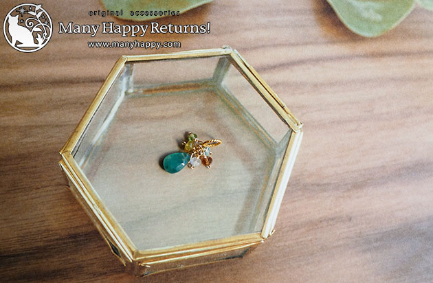 �p���[�X�g�[���l�b�N���X