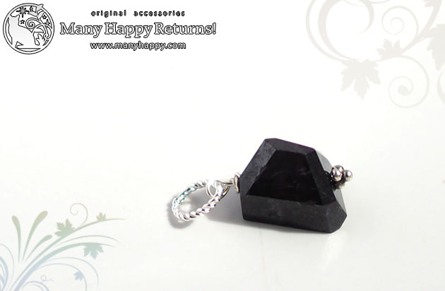 �p���[�X�g�[���l�b�N���X