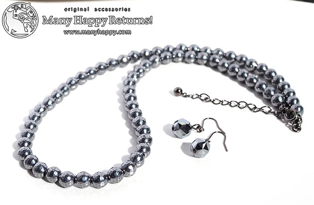 �p���[�X�g�[���l�b�N���X