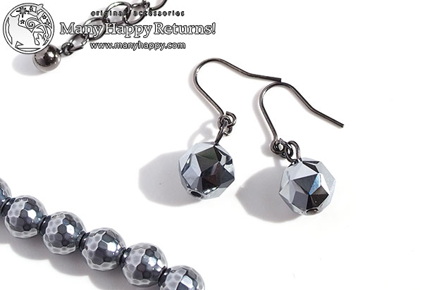 �p���[�X�g�[���l�b�N���X