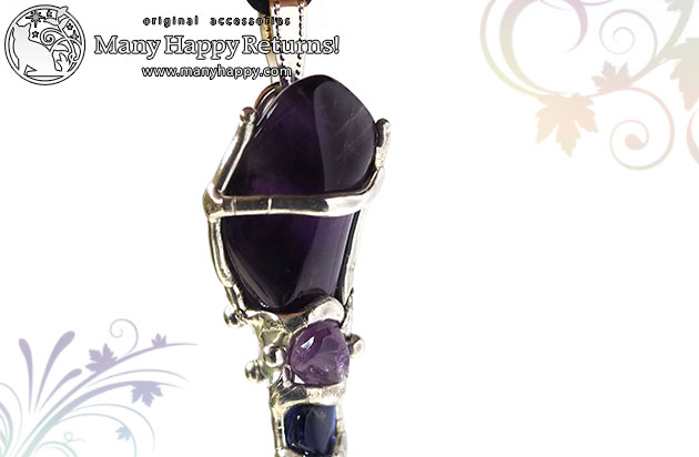 �p���[�X�g�[���l�b�N���X