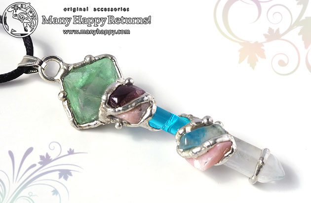 �p���[�X�g�[���l�b�N���X