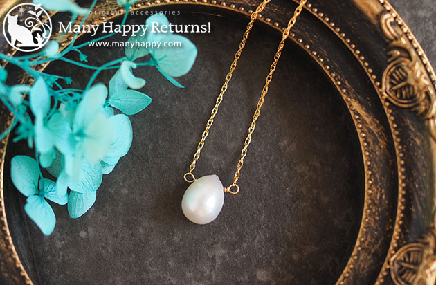 �p���[�X�g�[���l�b�N���X