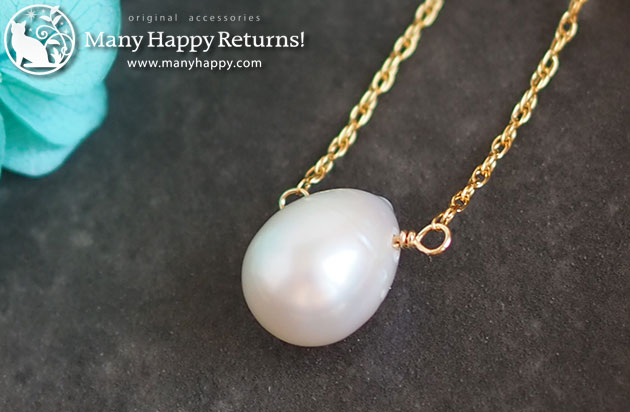 �p���[�X�g�[���l�b�N���X