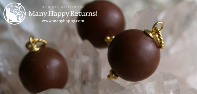 �p���[�X�g�[���y���_���g�g�b�v