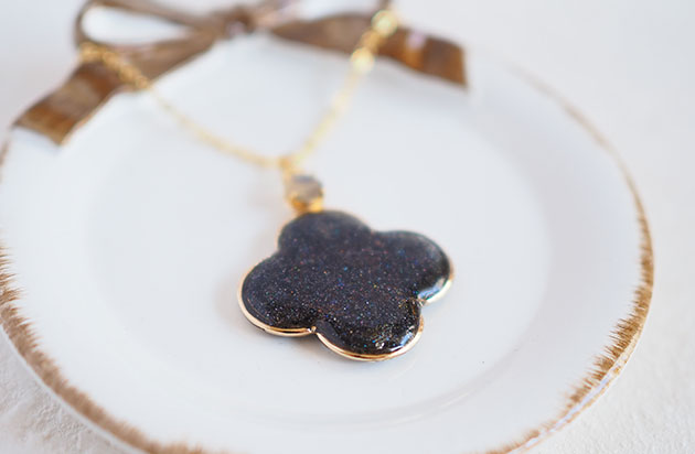 �I���S�i�C�g